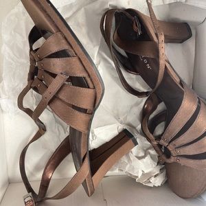 Kenneth Cole High Heels